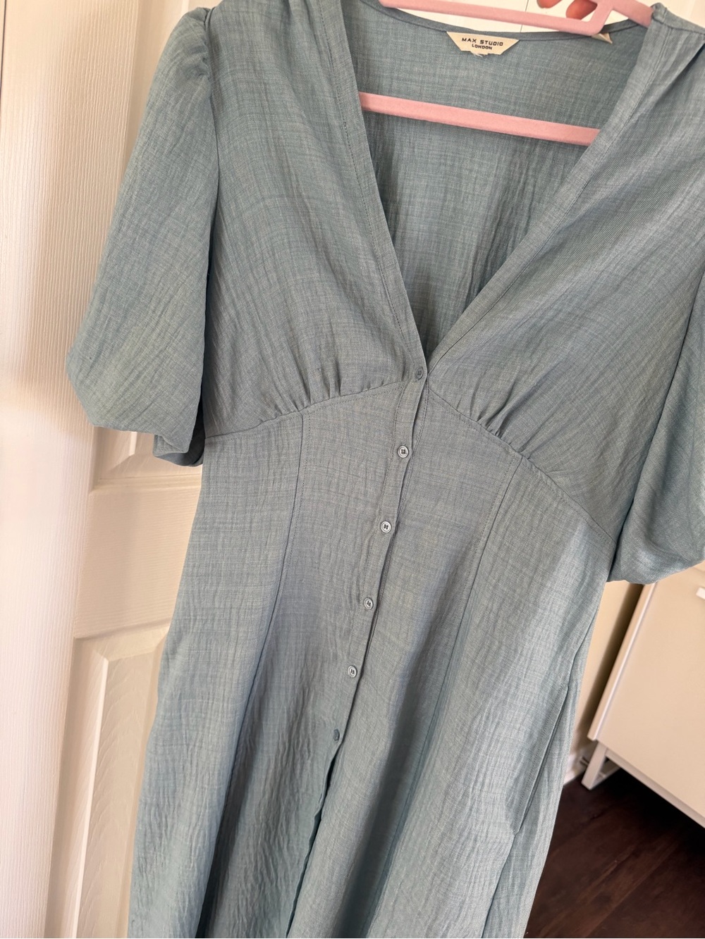 Max Studio Sage Green Button-Front Midi Dress with Puff Sleeves - Picture 3 of 10